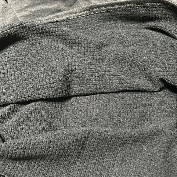 Thick Quarter Zip  - Picture 6 of 6